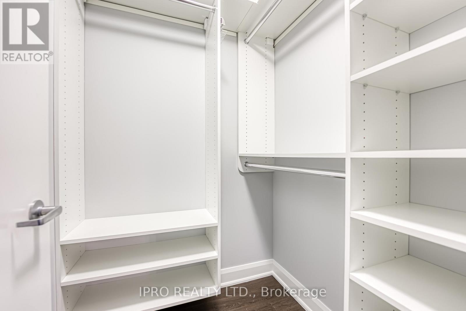 












206 - 2480 PRINCE MICHAEL DRIVE

,
Oakville (JC Joshua Creek),




Ontario
L6H0H1

