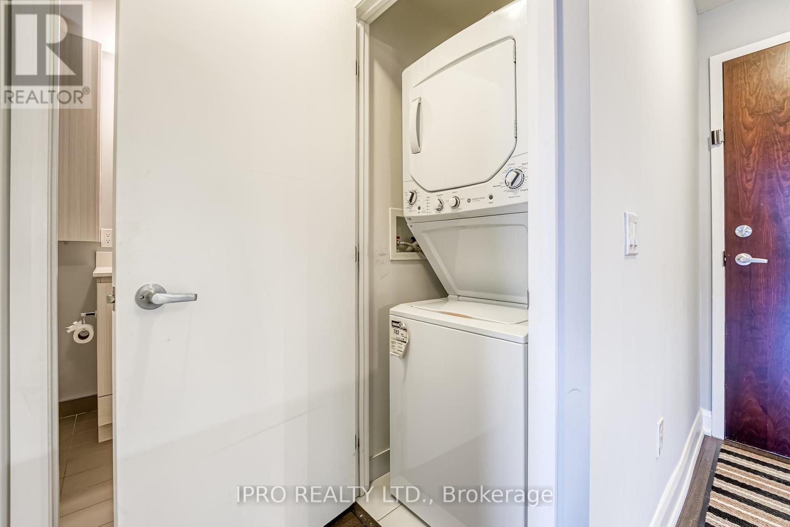












206 - 2480 PRINCE MICHAEL DRIVE

,
Oakville (JC Joshua Creek),




Ontario
L6H0H1

