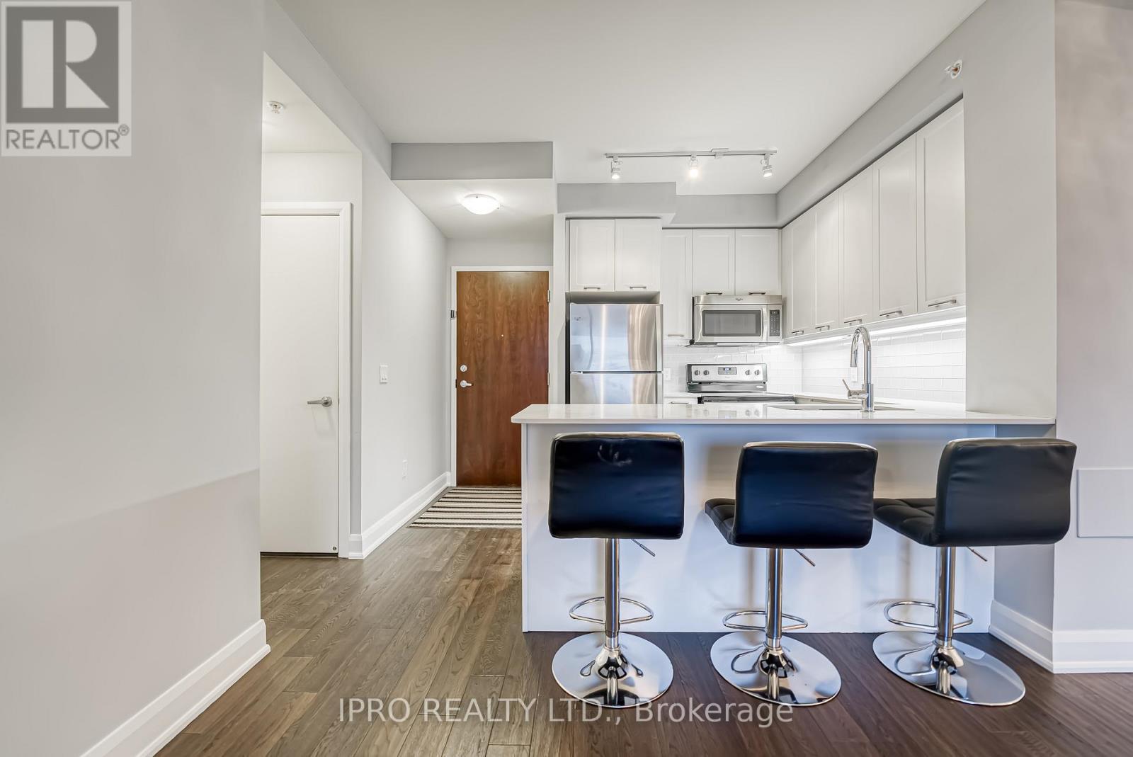 












206 - 2480 PRINCE MICHAEL DRIVE

,
Oakville (JC Joshua Creek),




Ontario
L6H0H1

