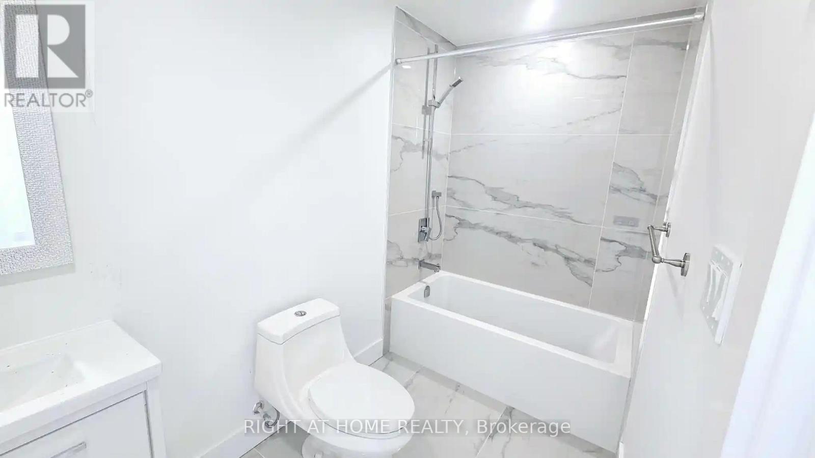 












19 HATFIELD CRESCENT

,
Toronto (Elms-Old Rexdale),




Ontario
M9W3R7

