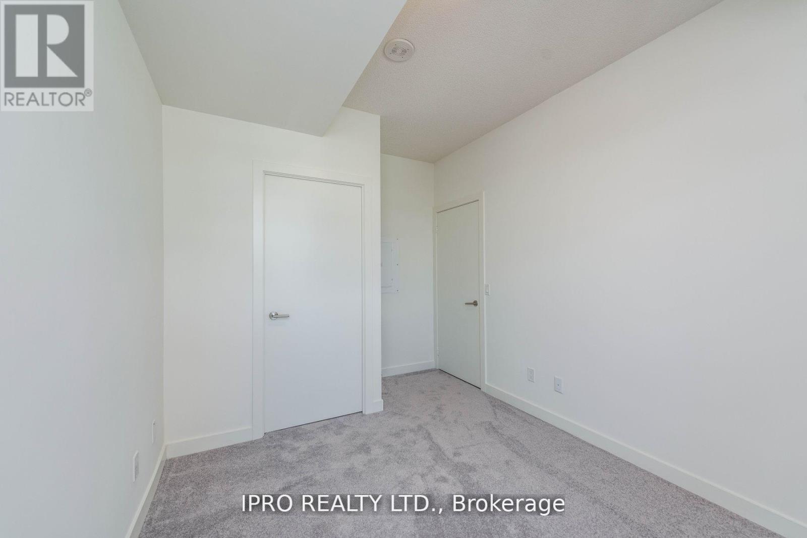 












204 - 10 WILBY CRESCENT

,
Toronto (Weston),




Ontario
M9N1E5

