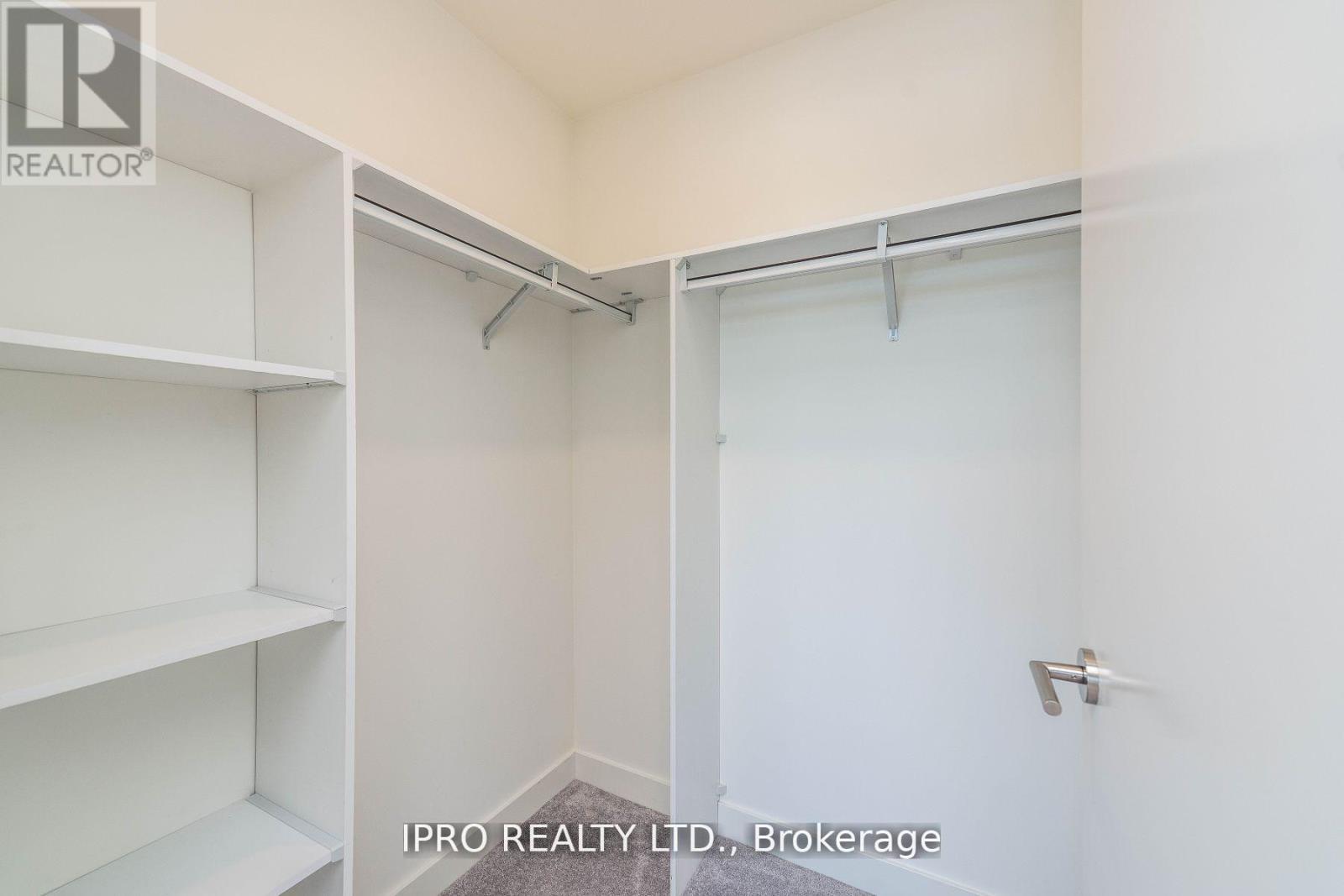 












204 - 10 WILBY CRESCENT

,
Toronto (Weston),




Ontario
M9N1E5

