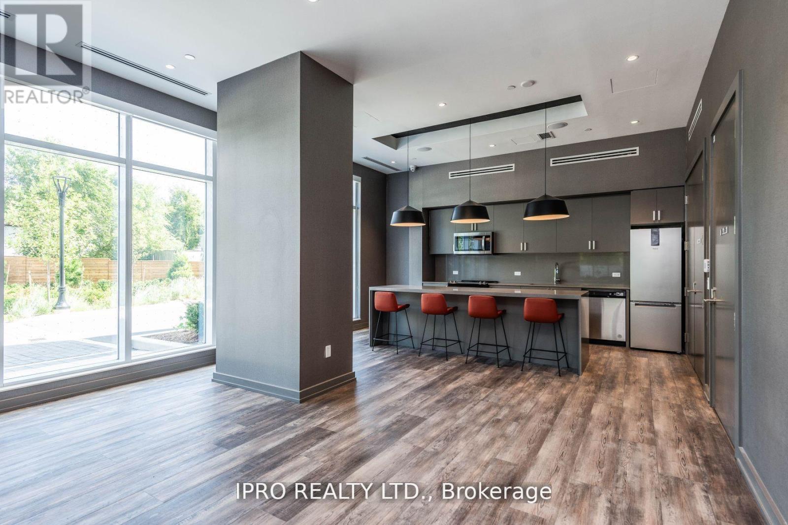 












204 - 10 WILBY CRESCENT

,
Toronto (Weston),




Ontario
M9N1E5

