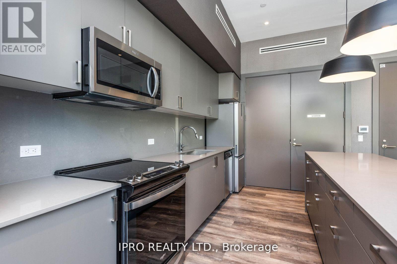 












204 - 10 WILBY CRESCENT

,
Toronto (Weston),




Ontario
M9N1E5

