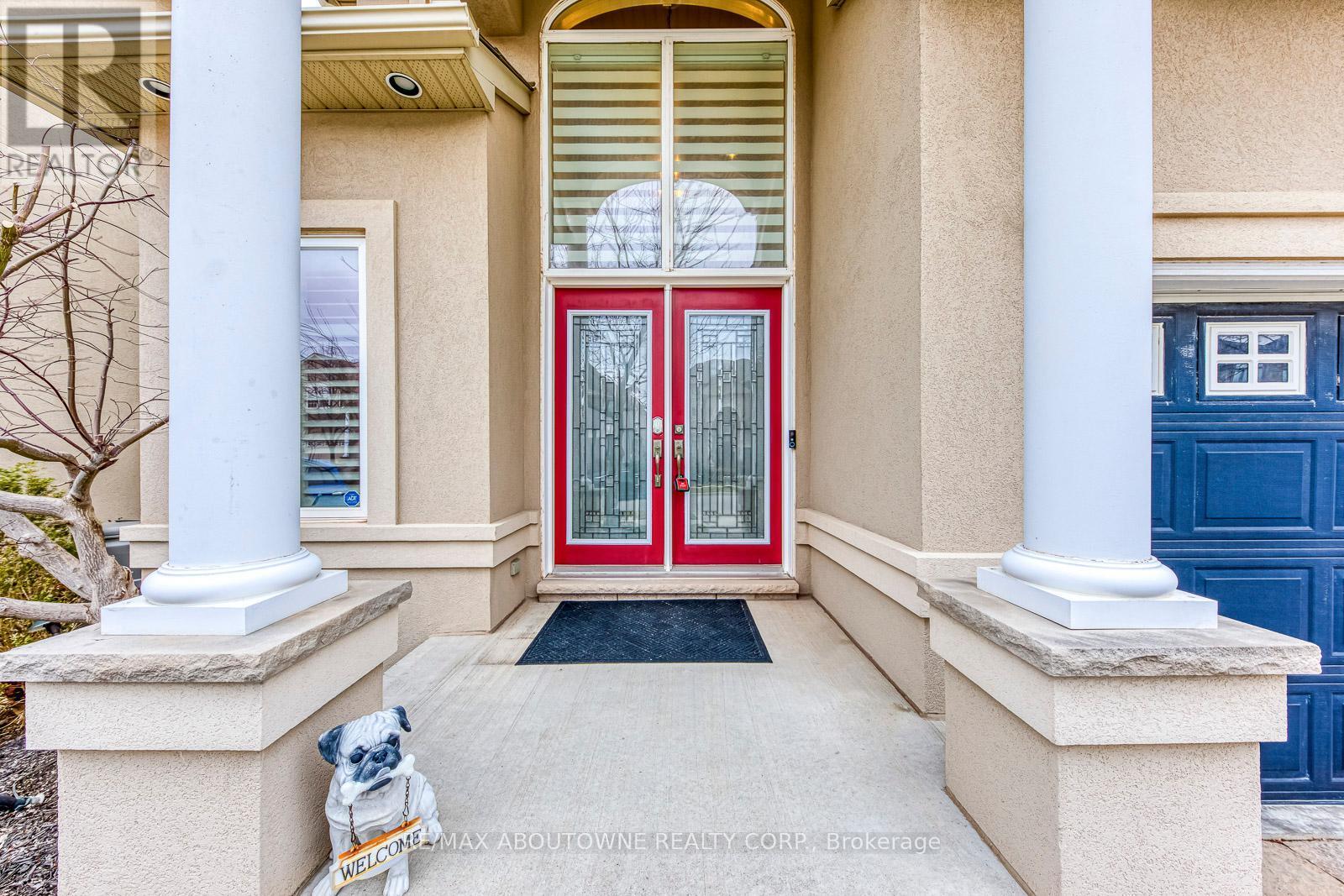 












2353 KWINTER ROAD

,
Oakville (WM Westmount),




Ontario
L6M0H3


