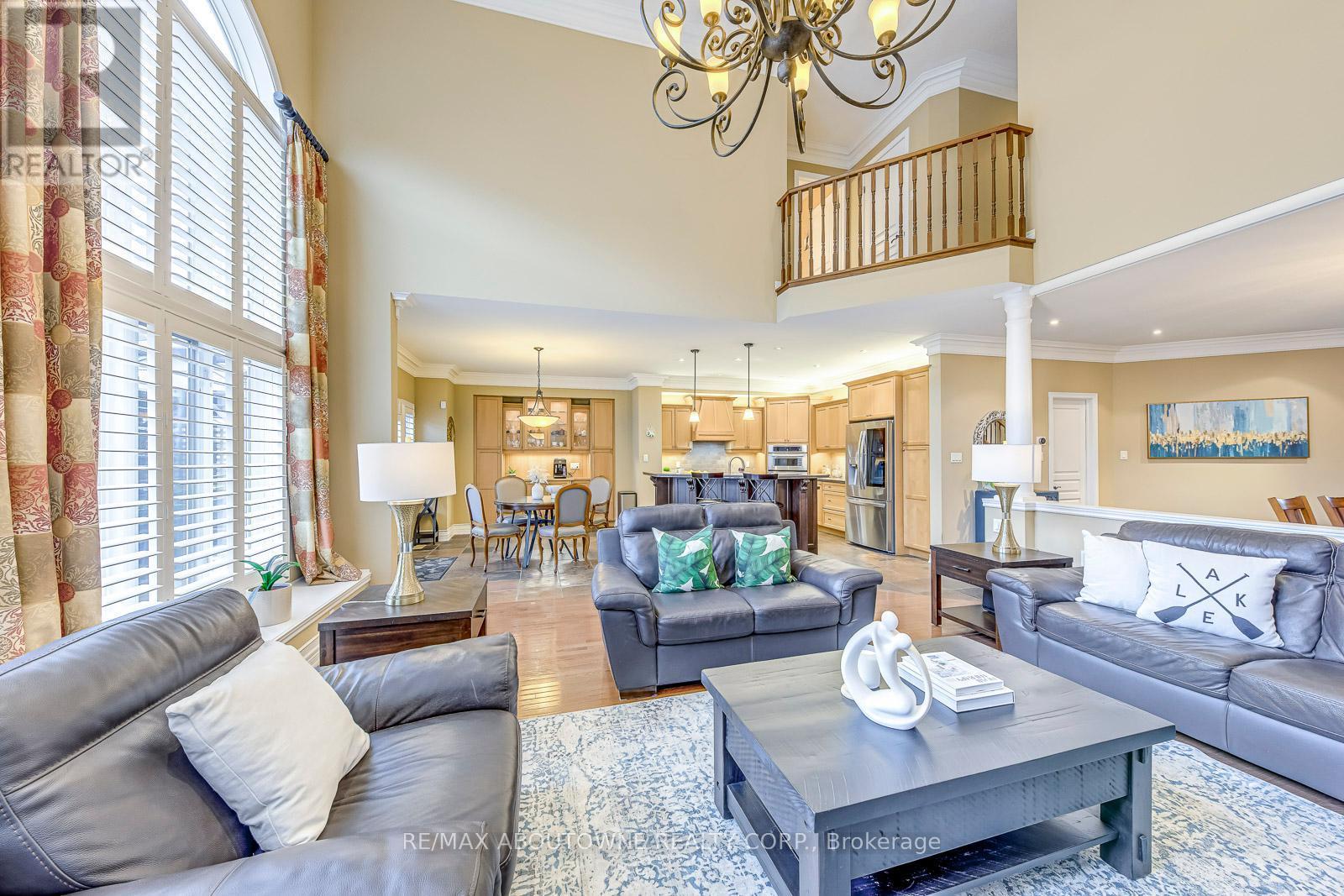 












2353 KWINTER ROAD

,
Oakville (WM Westmount),




Ontario
L6M0H3


