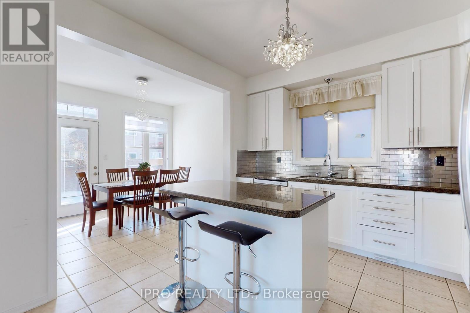












730 BOLINGBROKE DRIVE

,
Milton (CO Coates),




Ontario
L9T6Z3

