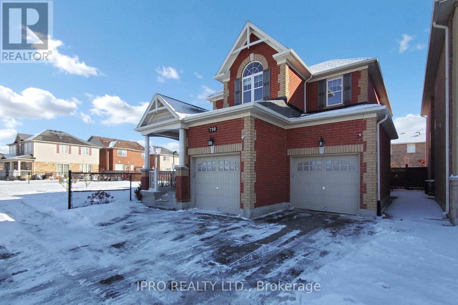 












730 BOLINGBROKE DRIVE

,
Milton (CO Coates),




Ontario
L9T6Z3

