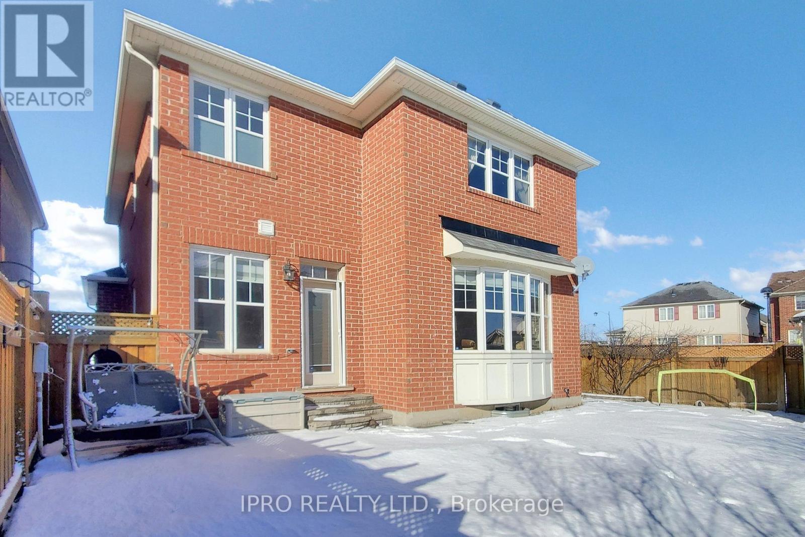 












730 BOLINGBROKE DRIVE

,
Milton (CO Coates),




Ontario
L9T6Z3

