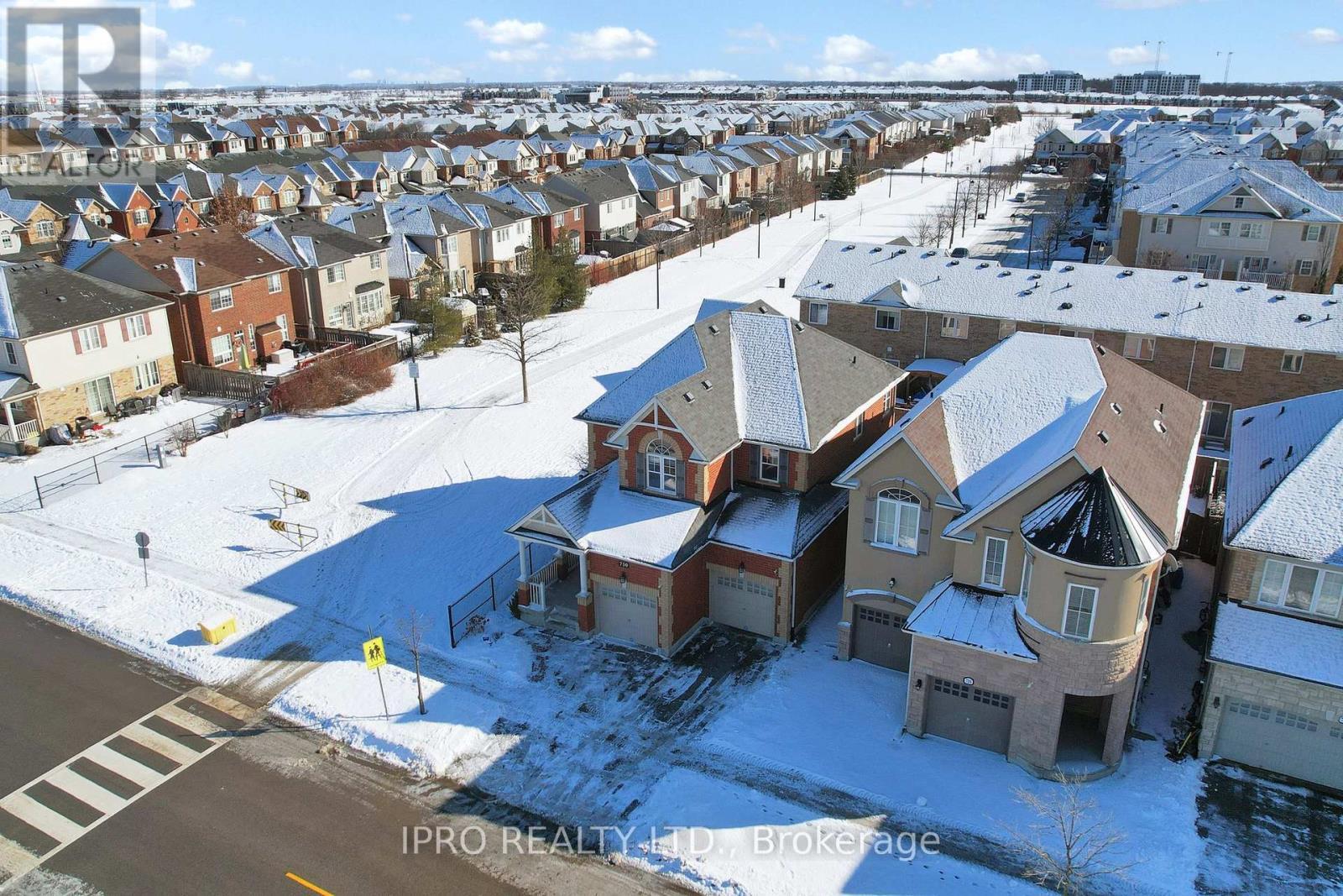 












730 BOLINGBROKE DRIVE

,
Milton (CO Coates),




Ontario
L9T6Z3

