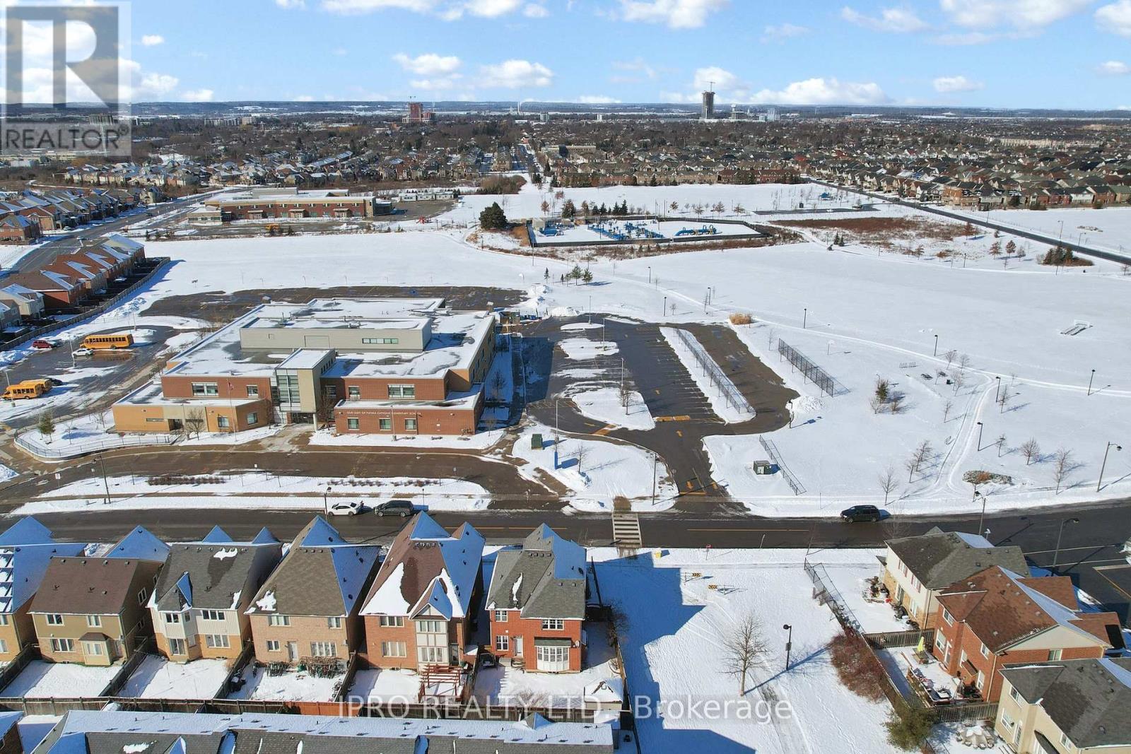 












730 BOLINGBROKE DRIVE

,
Milton (CO Coates),




Ontario
L9T6Z3

