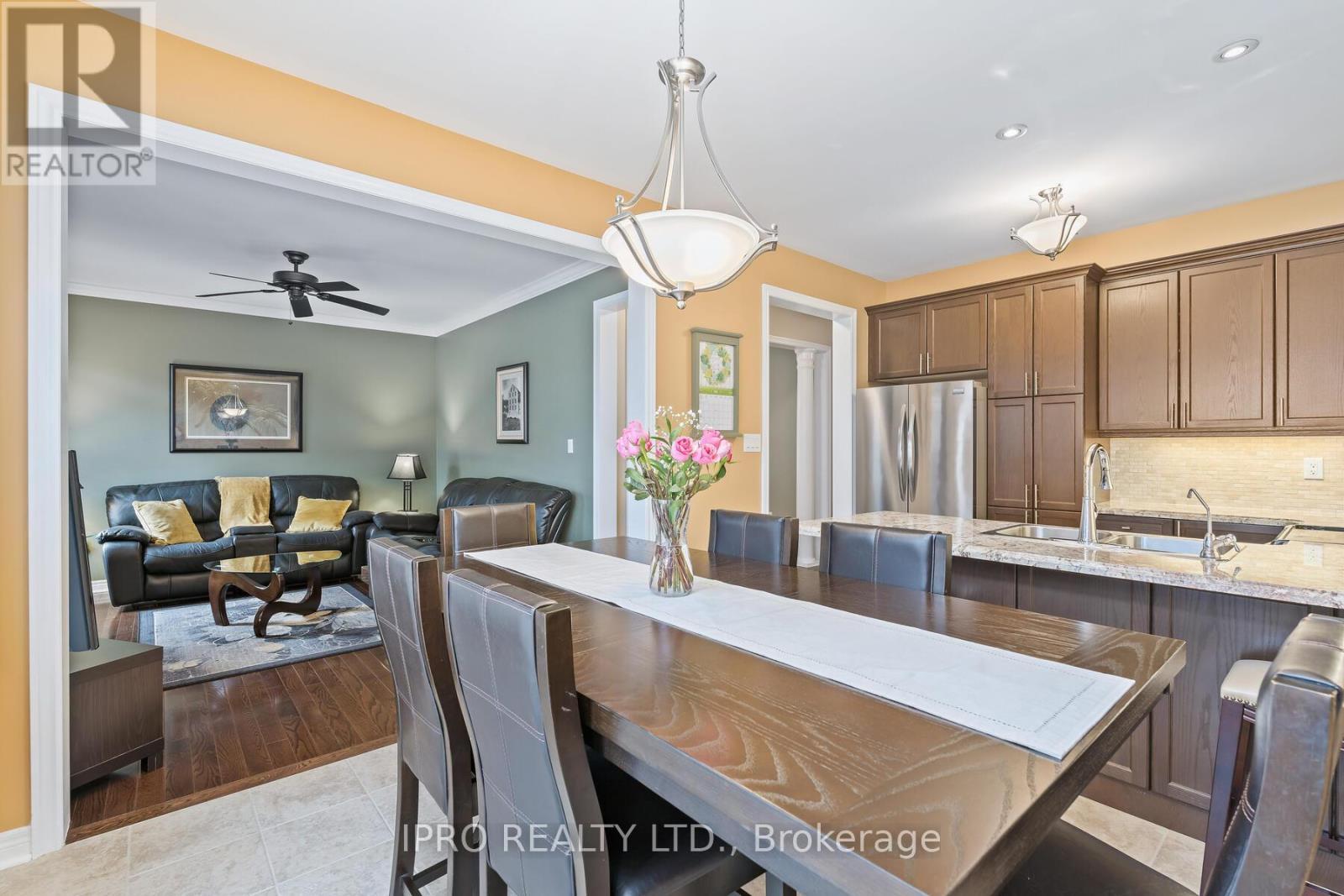 












30 WILDFLOWER LANE

,
Halton Hills (Georgetown),




Ontario
L7G0H5

