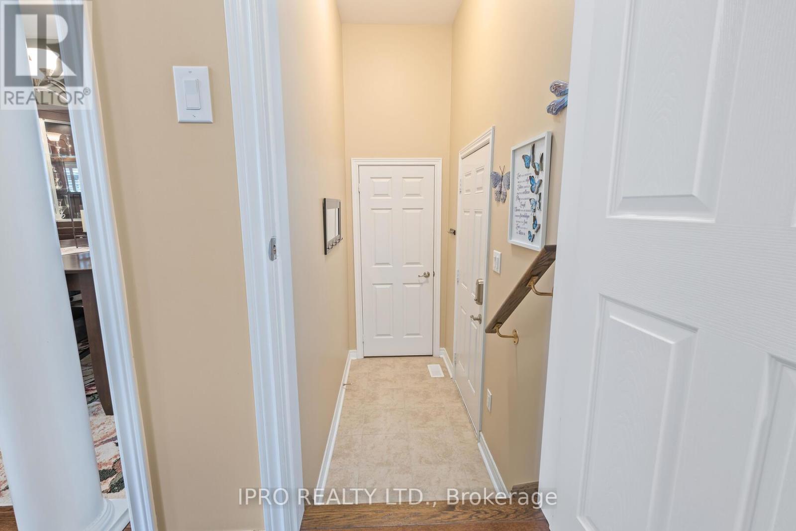 












30 WILDFLOWER LANE

,
Halton Hills (Georgetown),




Ontario
L7G0H5

