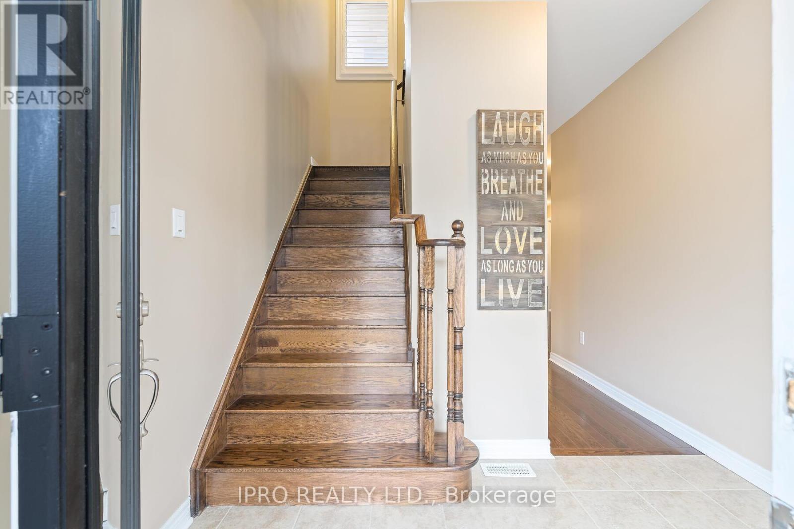 












30 WILDFLOWER LANE

,
Halton Hills (Georgetown),




Ontario
L7G0H5

