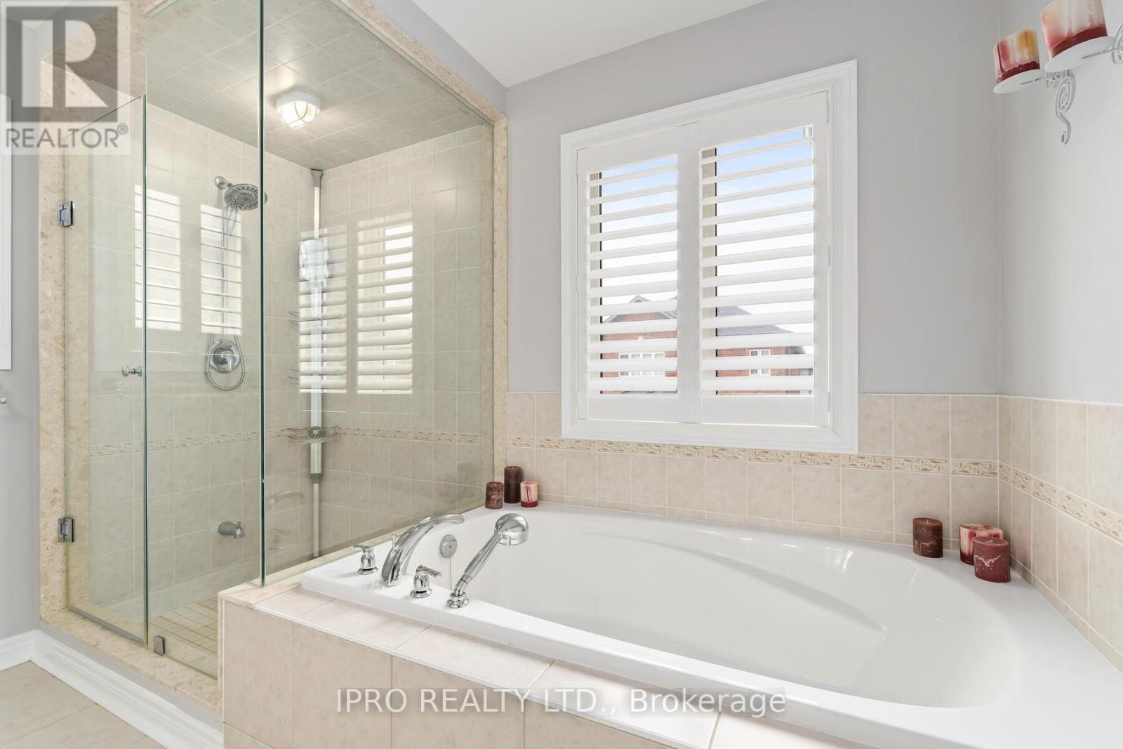 












30 WILDFLOWER LANE

,
Halton Hills (Georgetown),




Ontario
L7G0H5

