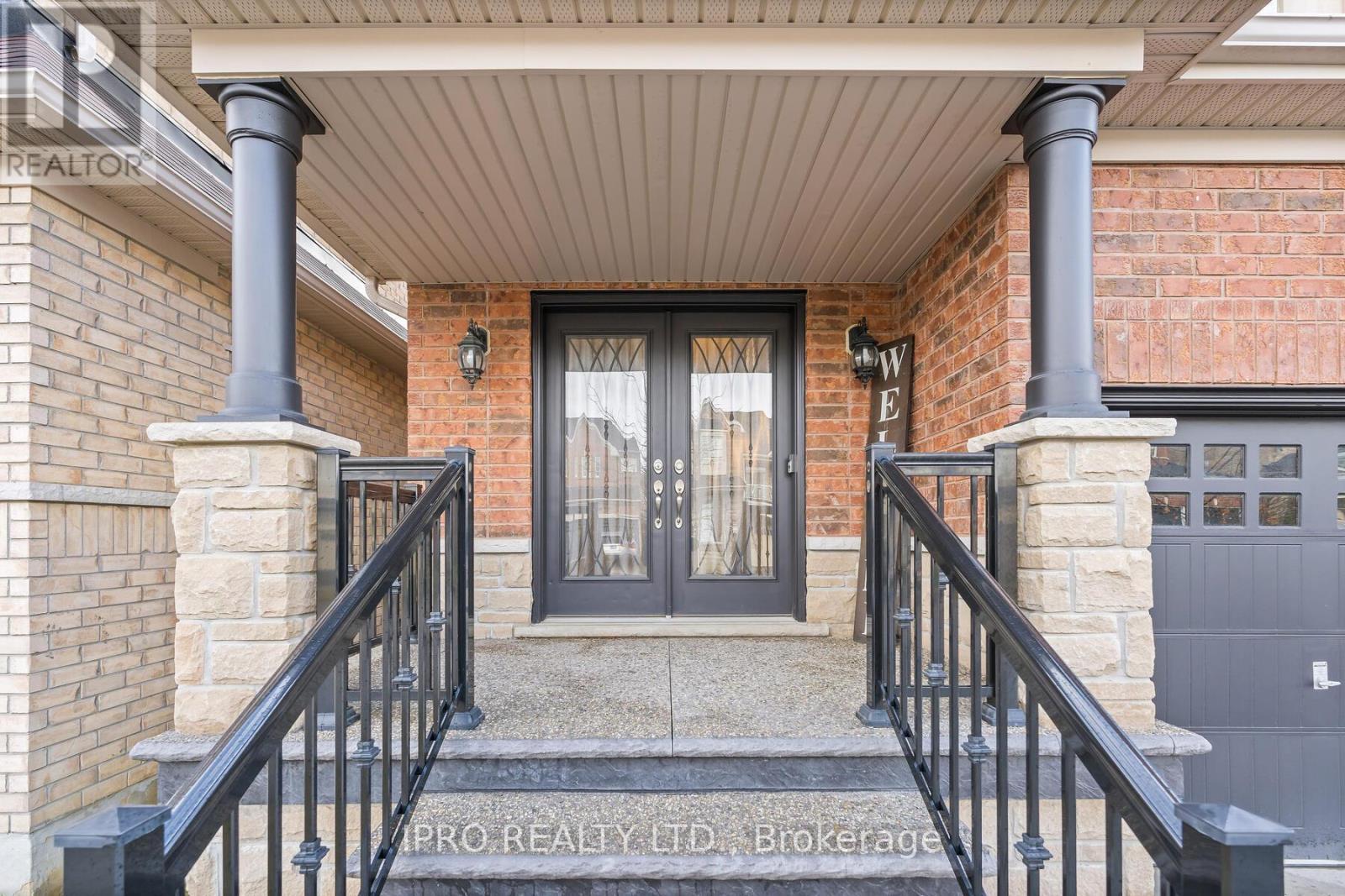 












30 WILDFLOWER LANE

,
Halton Hills (Georgetown),




Ontario
L7G0H5

