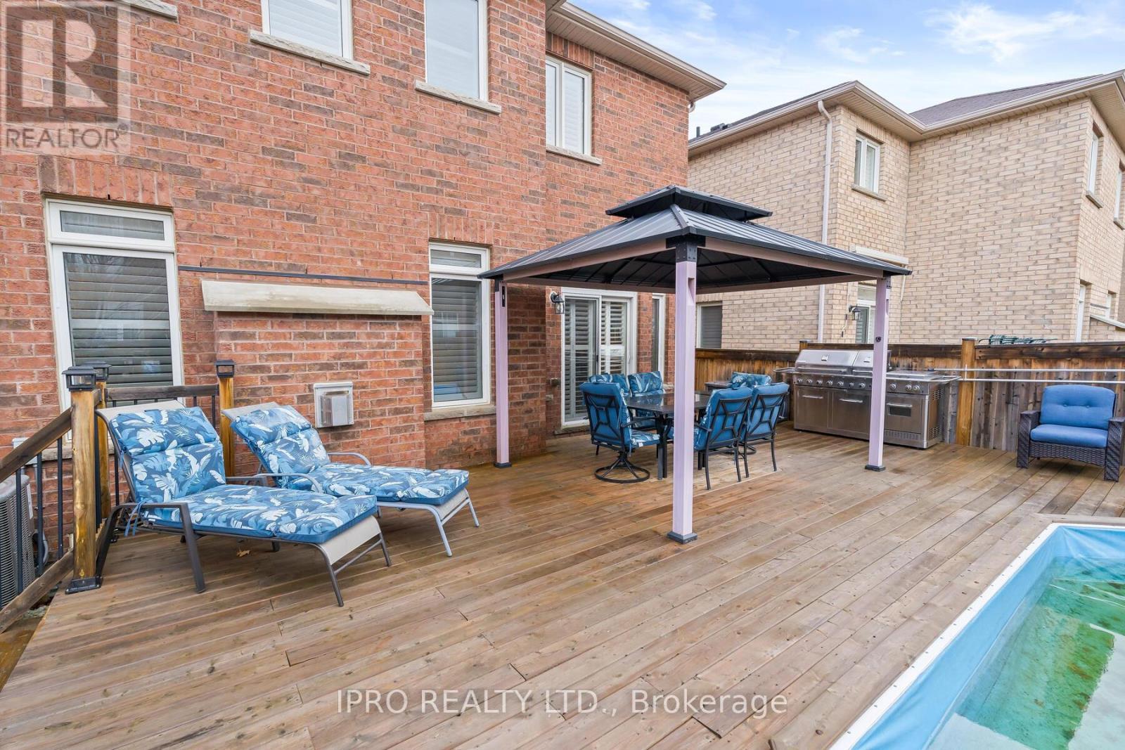 












30 WILDFLOWER LANE

,
Halton Hills (Georgetown),




Ontario
L7G0H5

