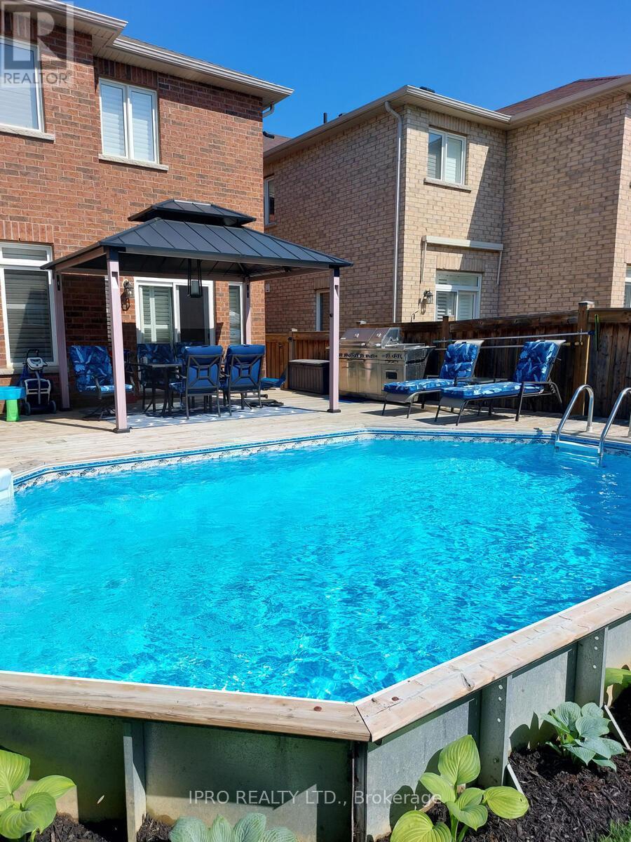 












30 WILDFLOWER LANE

,
Halton Hills (Georgetown),




Ontario
L7G0H5

