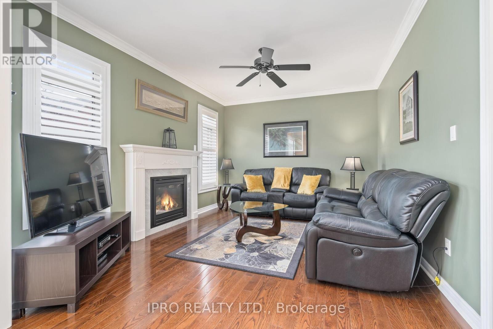












30 WILDFLOWER LANE

,
Halton Hills (Georgetown),




Ontario
L7G0H5

