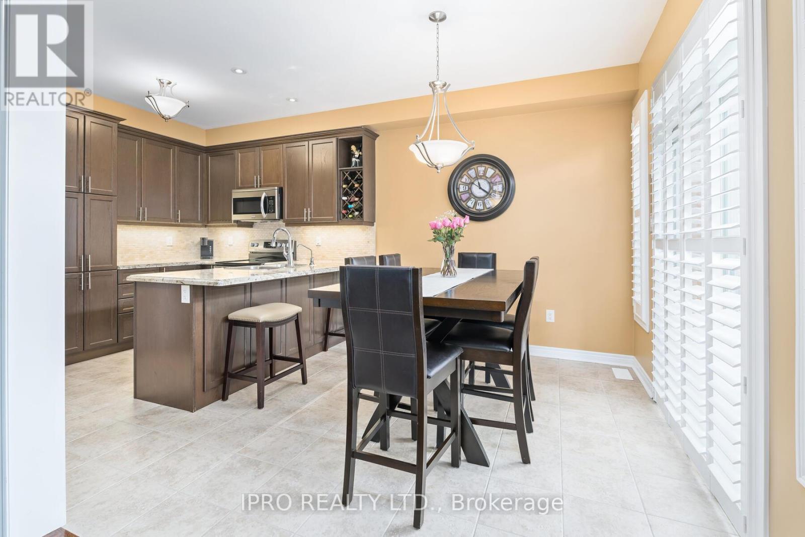 












30 WILDFLOWER LANE

,
Halton Hills (Georgetown),




Ontario
L7G0H5

