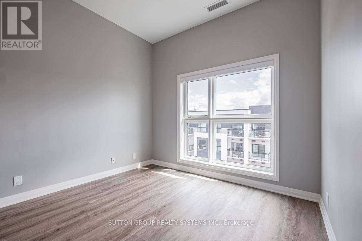 












610 - 102 GROVEWOOD COMMON CIRCLE

,
Oakville (GO Glenorchy),




Ontario
L6H0X3

