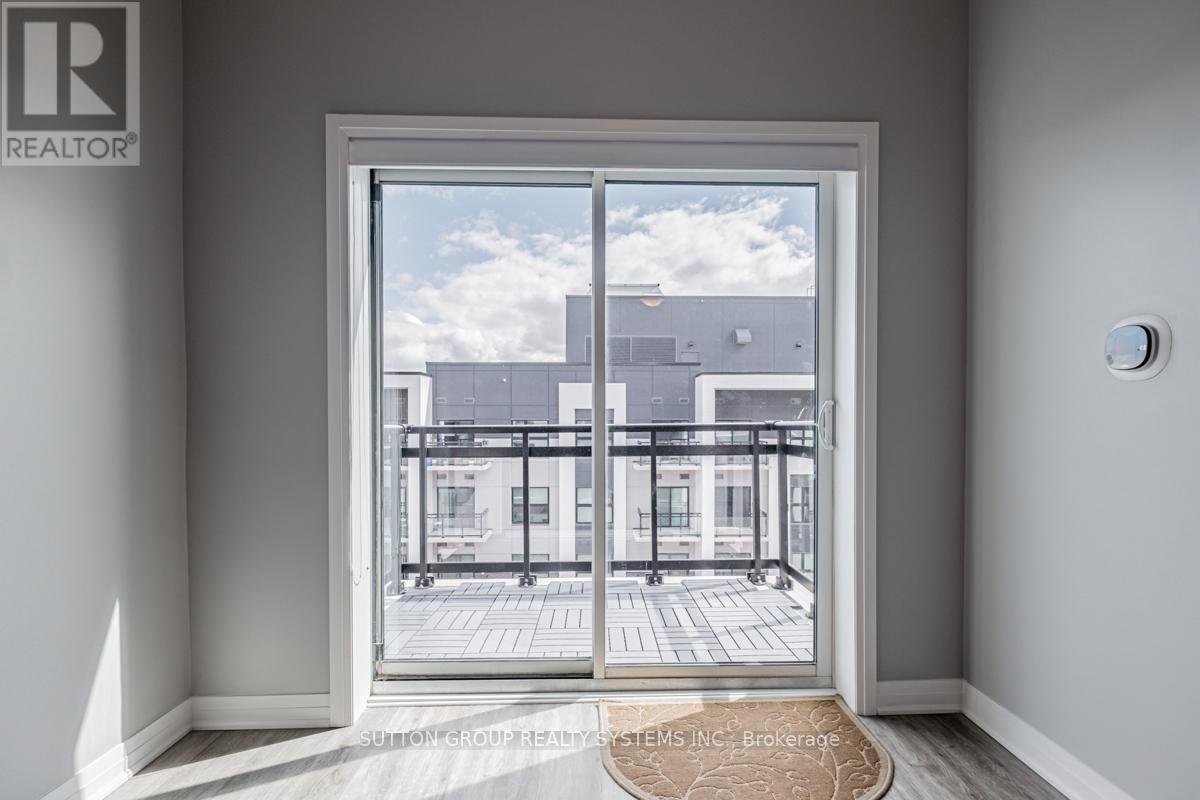 












610 - 102 GROVEWOOD COMMON CIRCLE

,
Oakville (GO Glenorchy),




Ontario
L6H0X3

