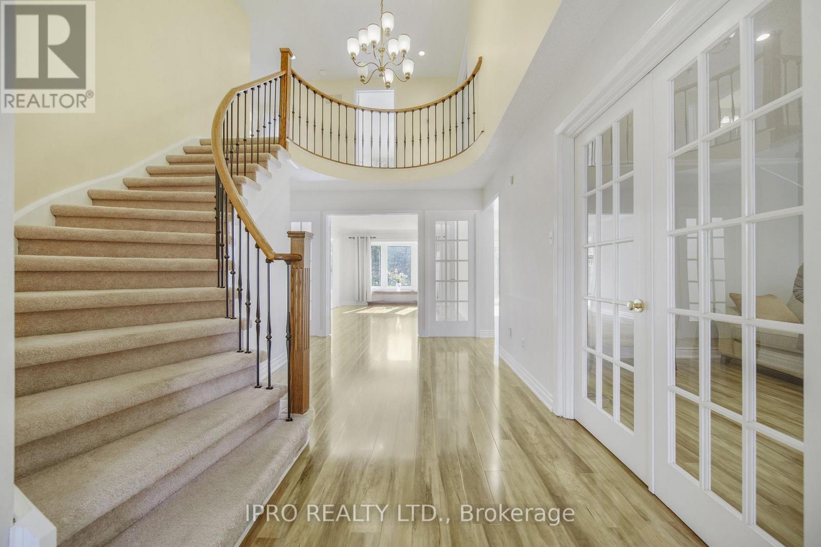 












124 BARR CRESCENT

,
Brampton (Heart Lake East),




Ontario
L6Z3C8

