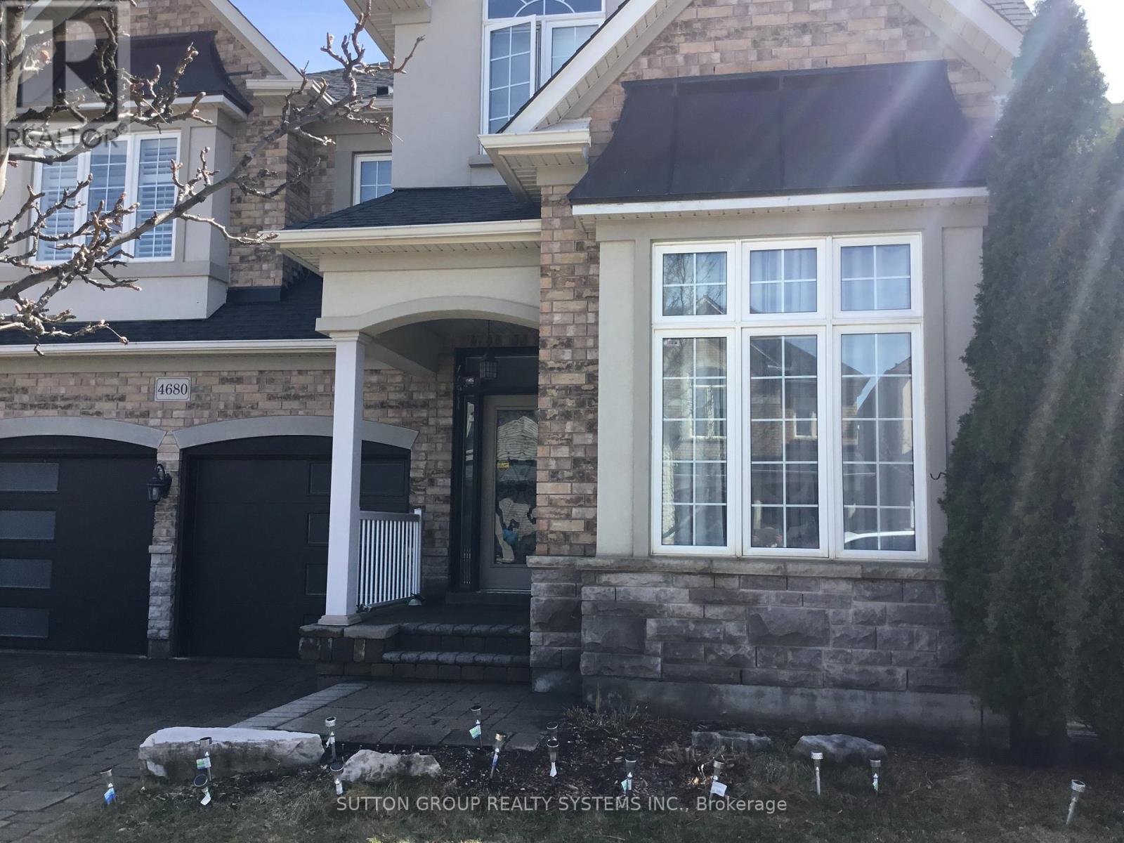 












4680 WEBB STREET

,
Burlington (Alton),




Ontario
L7M0K6

