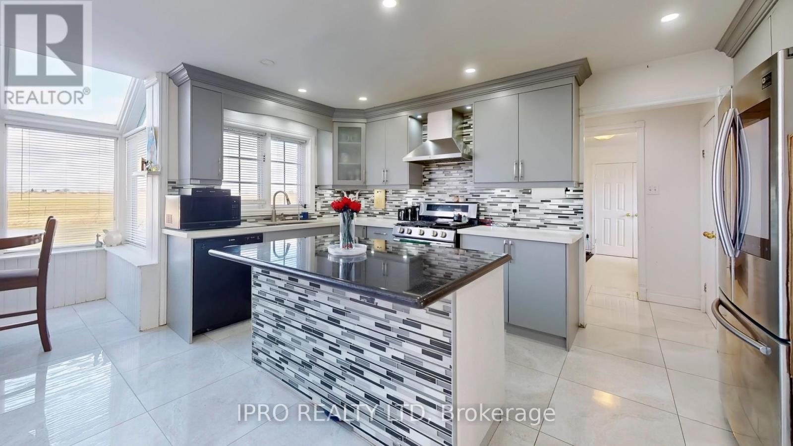 












12191 MISSISSAUGA ROAD W

,
Caledon,




Ontario
L7C1X1

