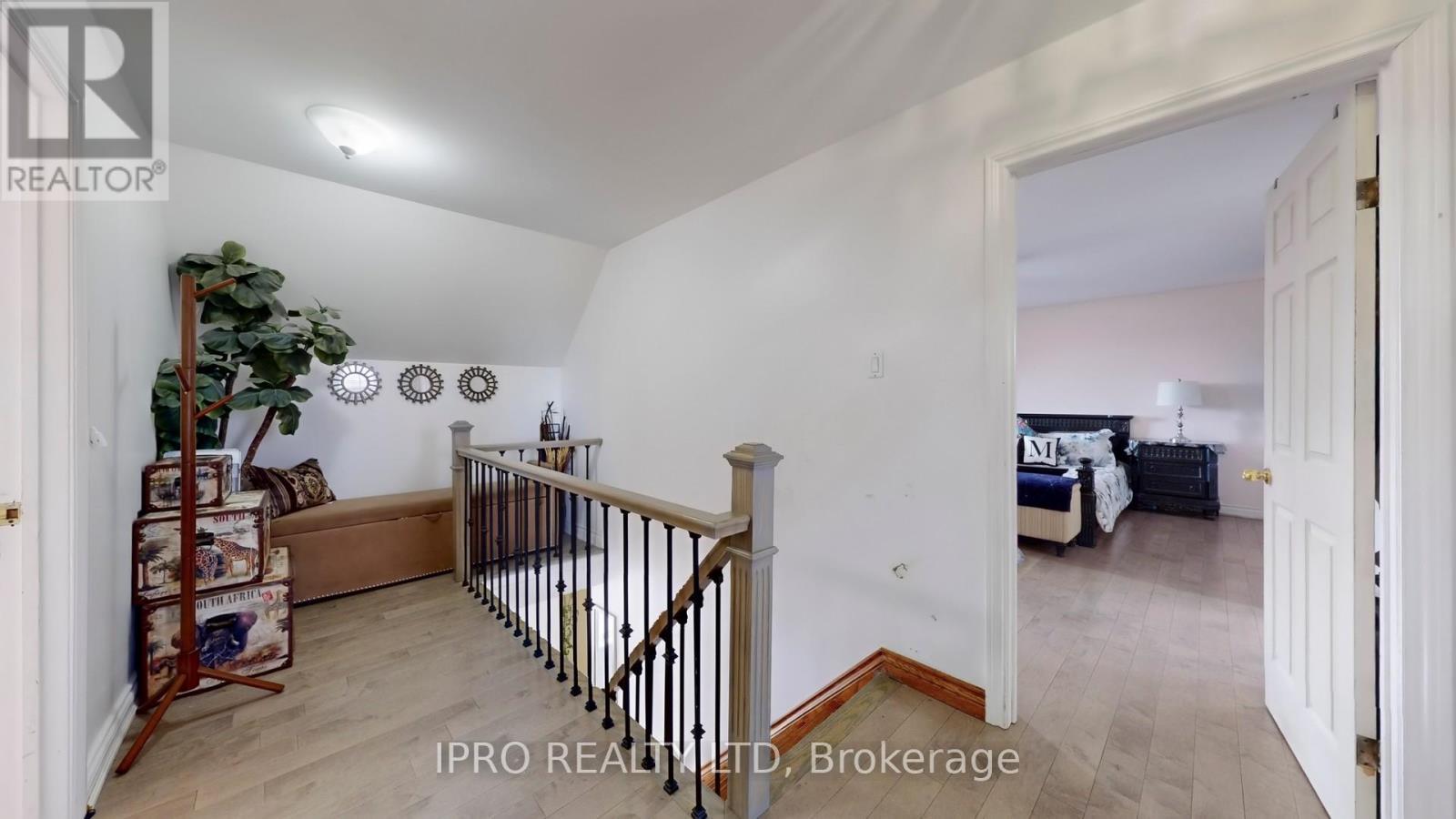 












12191 MISSISSAUGA ROAD W

,
Caledon,




Ontario
L7C1X1

