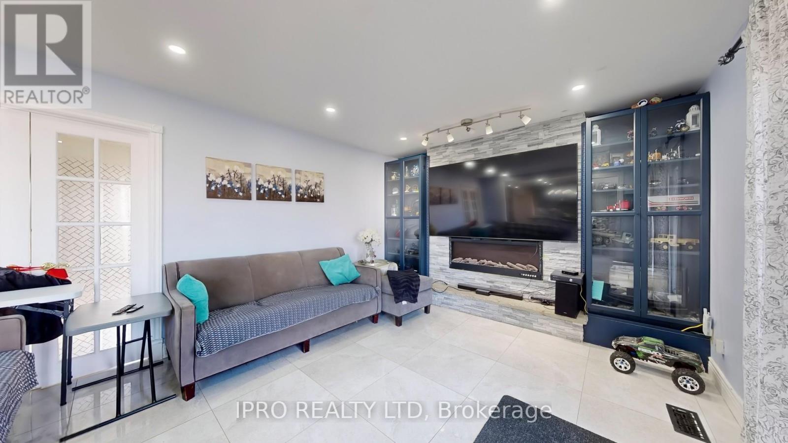 












12191 MISSISSAUGA ROAD W

,
Caledon,




Ontario
L7C1X1

