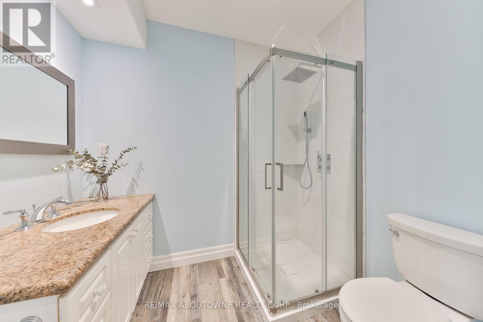 












240 PINE COVE ROAD

,
Burlington (Roseland),




Ontario
L7N1W2

