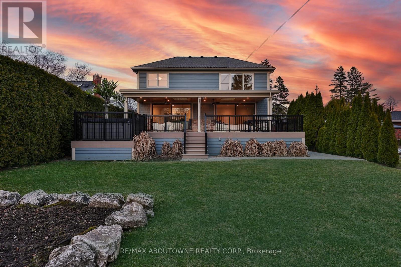 












240 PINE COVE ROAD

,
Burlington (Roseland),




Ontario
L7N1W2

