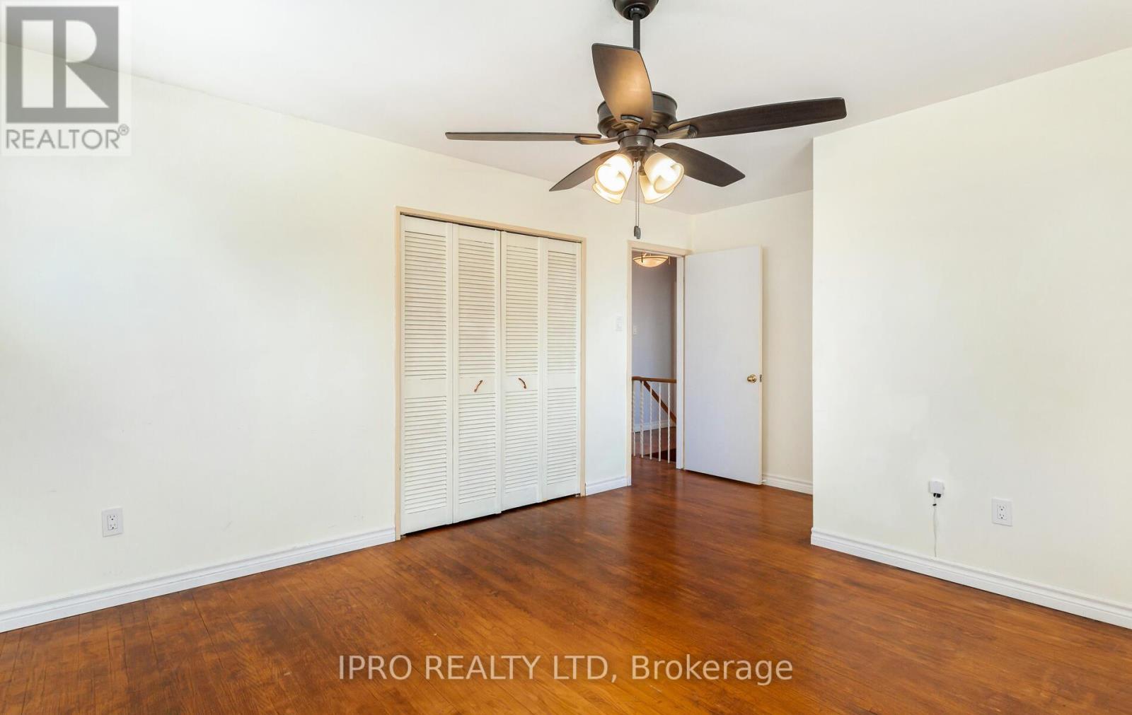 












95 WILLOWRIDGE ROAD

,
Toronto (Willowridge-Martingrove-Richview),




Ontario
M9R3Z5

