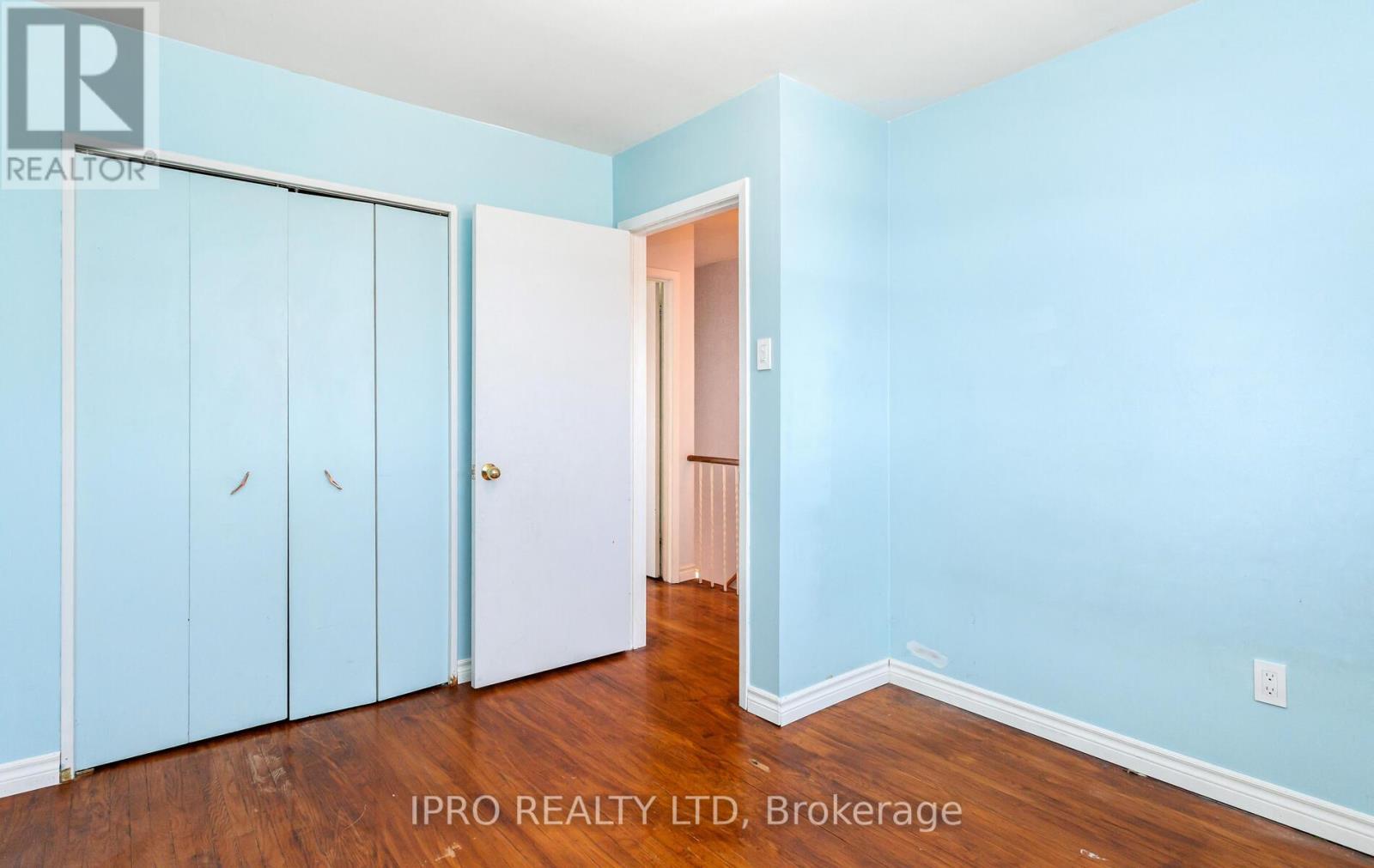 












95 WILLOWRIDGE ROAD

,
Toronto (Willowridge-Martingrove-Richview),




Ontario
M9R3Z5

