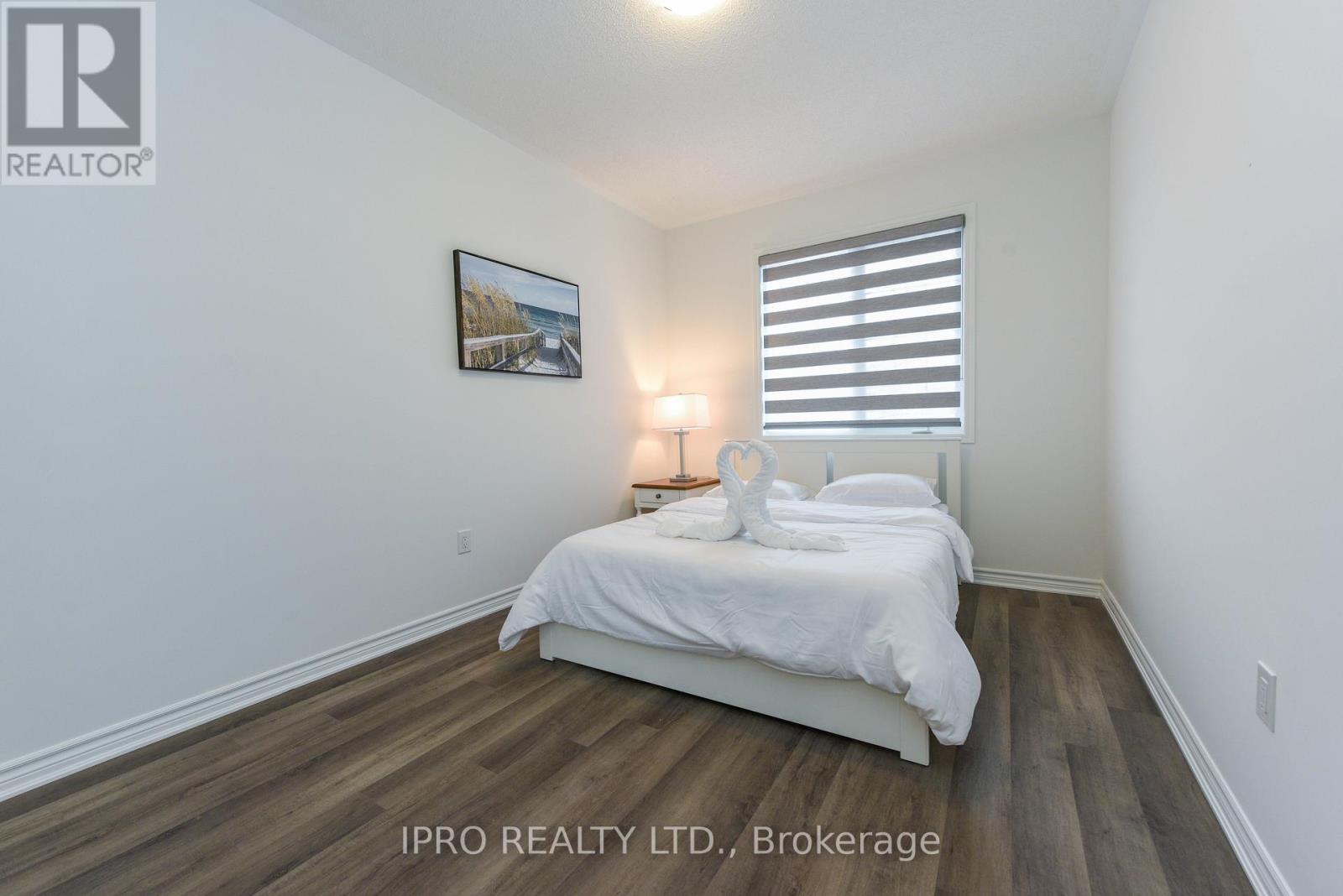 












1217 FERGUSON DRIVE

,
Milton (BW Bowes),




Ontario
L9T7V8

