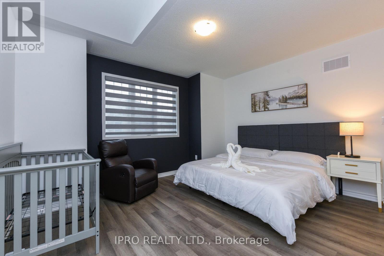 












1217 FERGUSON DRIVE

,
Milton (BW Bowes),




Ontario
L9T7V8

