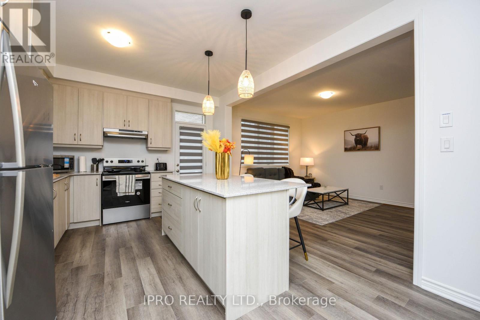 












1217 FERGUSON DRIVE

,
Milton (BW Bowes),




Ontario
L9T7V8


