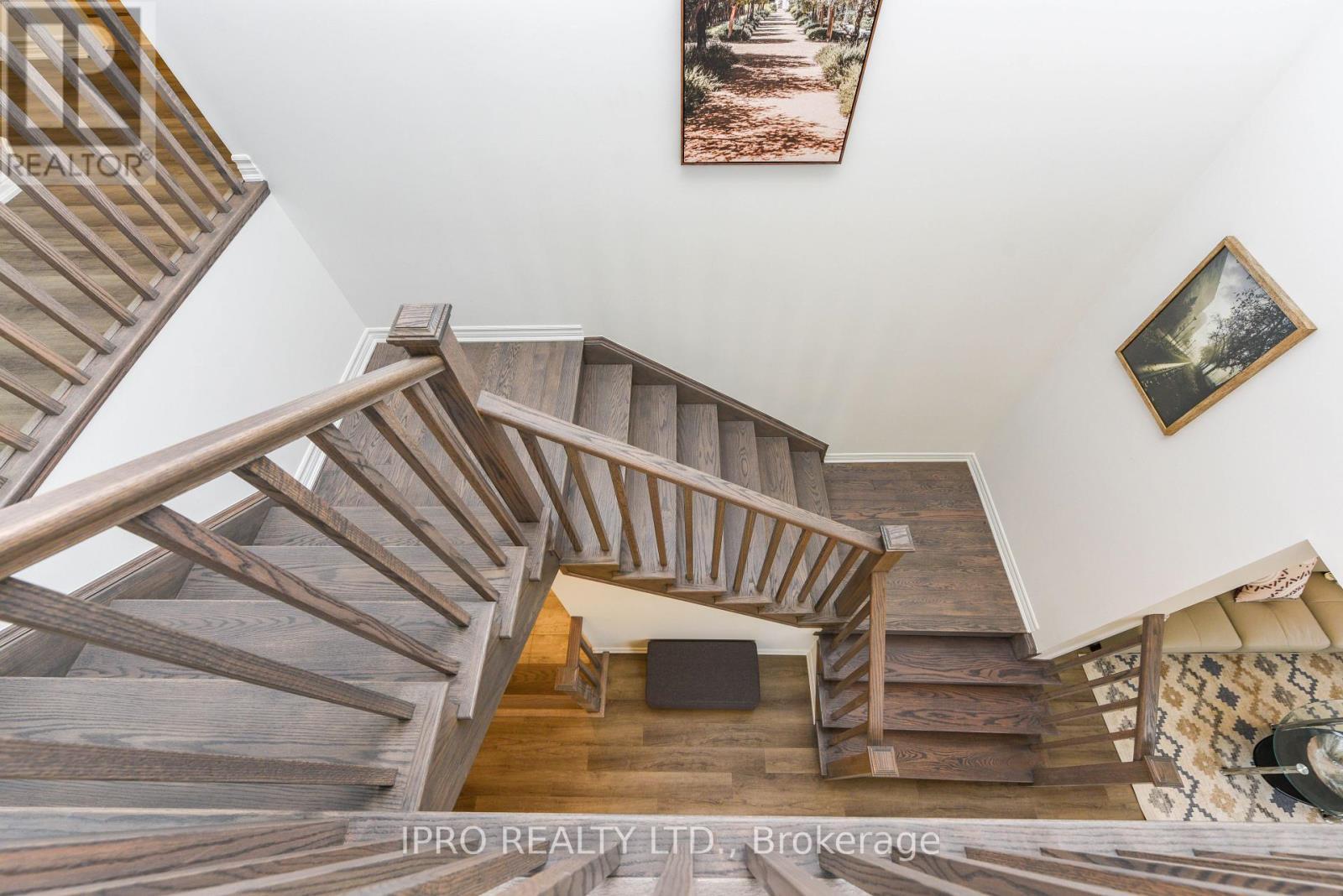 












1217 FERGUSON DRIVE

,
Milton (BW Bowes),




Ontario
L9T7V8

