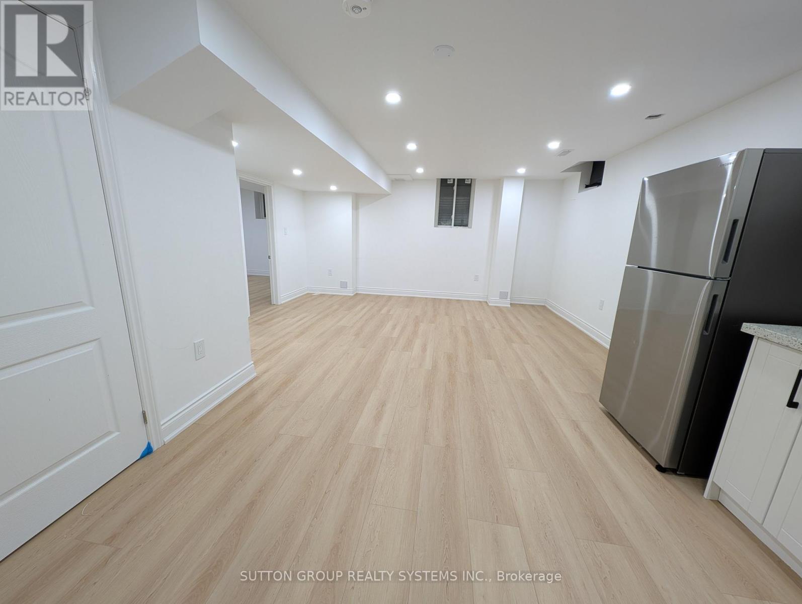 












LOWER LEVEL - 120 MOUNT ROYAL CIRCLE

,
Brampton (Vales of Castlemore North),




Ontario
L6P1Z2


