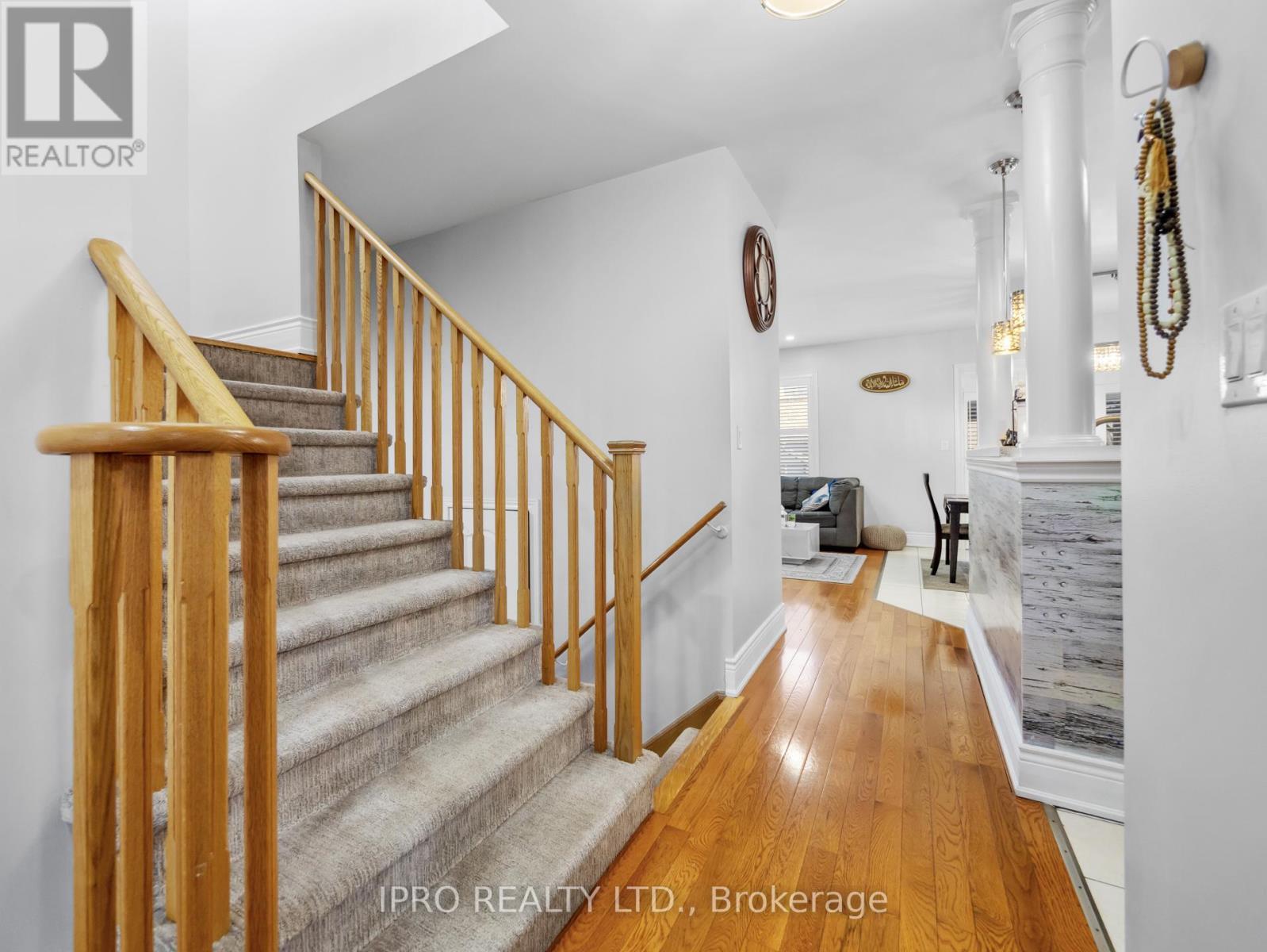 












346 LANDSBOROUGH AVENUE

,
Milton (SC Scott),




Ontario
L9T7Y7

