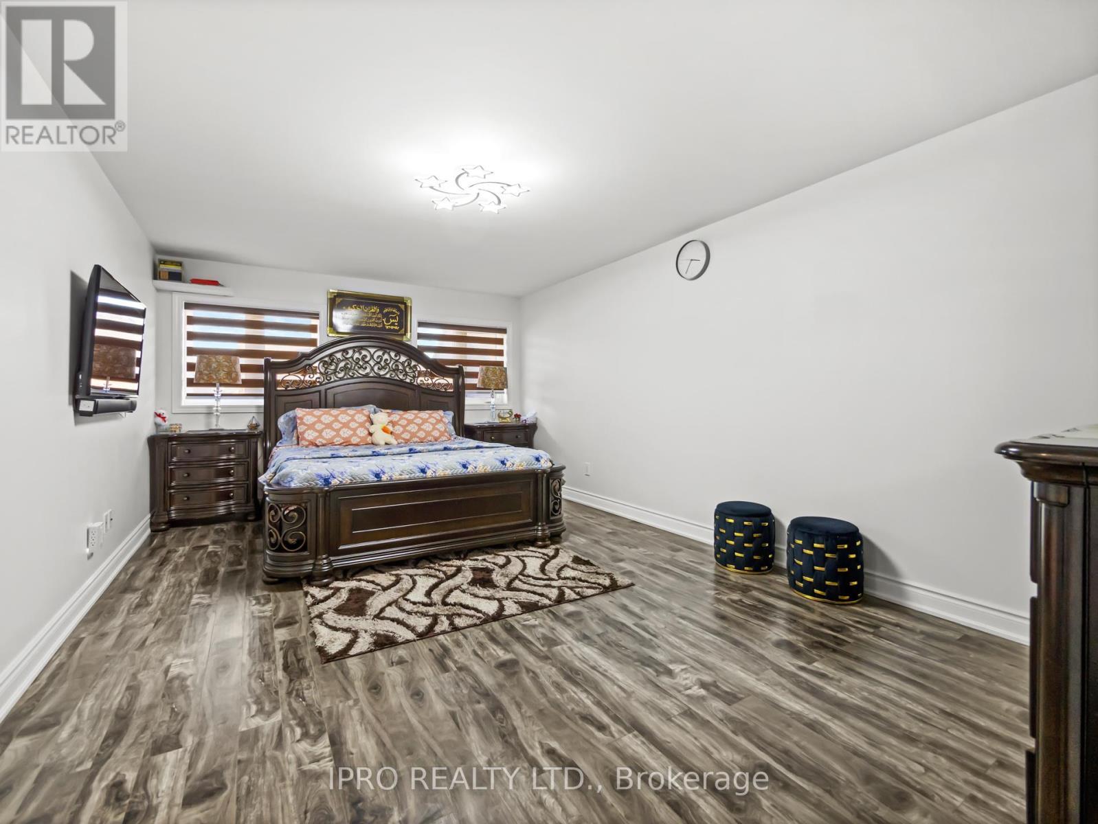 












346 LANDSBOROUGH AVENUE

,
Milton (SC Scott),




Ontario
L9T7Y7


