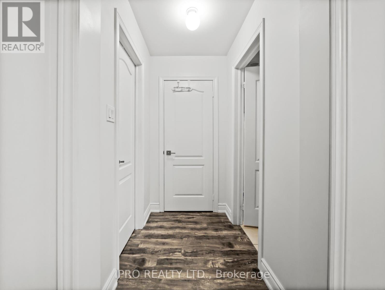












346 LANDSBOROUGH AVENUE

,
Milton (SC Scott),




Ontario
L9T7Y7


