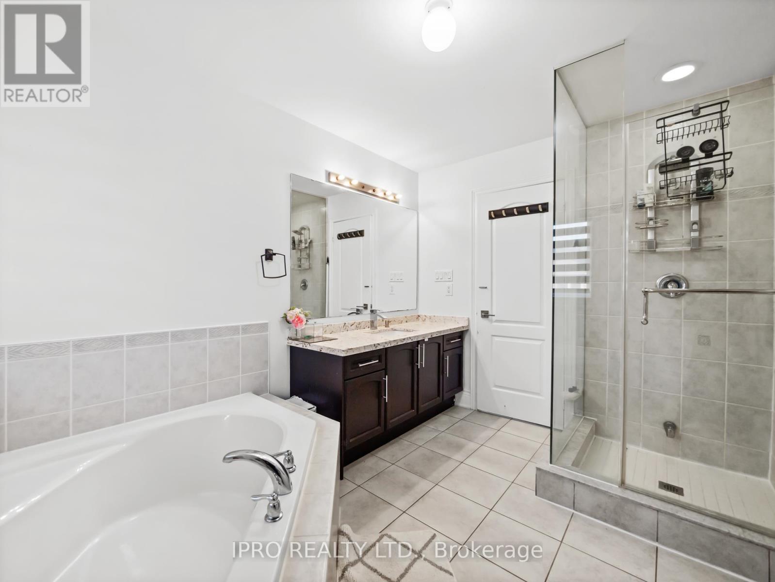 












346 LANDSBOROUGH AVENUE

,
Milton (SC Scott),




Ontario
L9T7Y7


