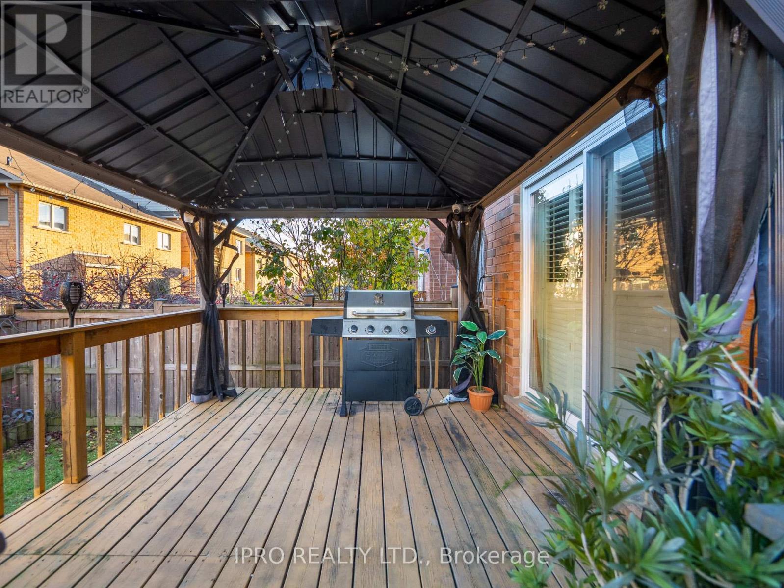 












346 LANDSBOROUGH AVENUE

,
Milton (SC Scott),




Ontario
L9T7Y7

