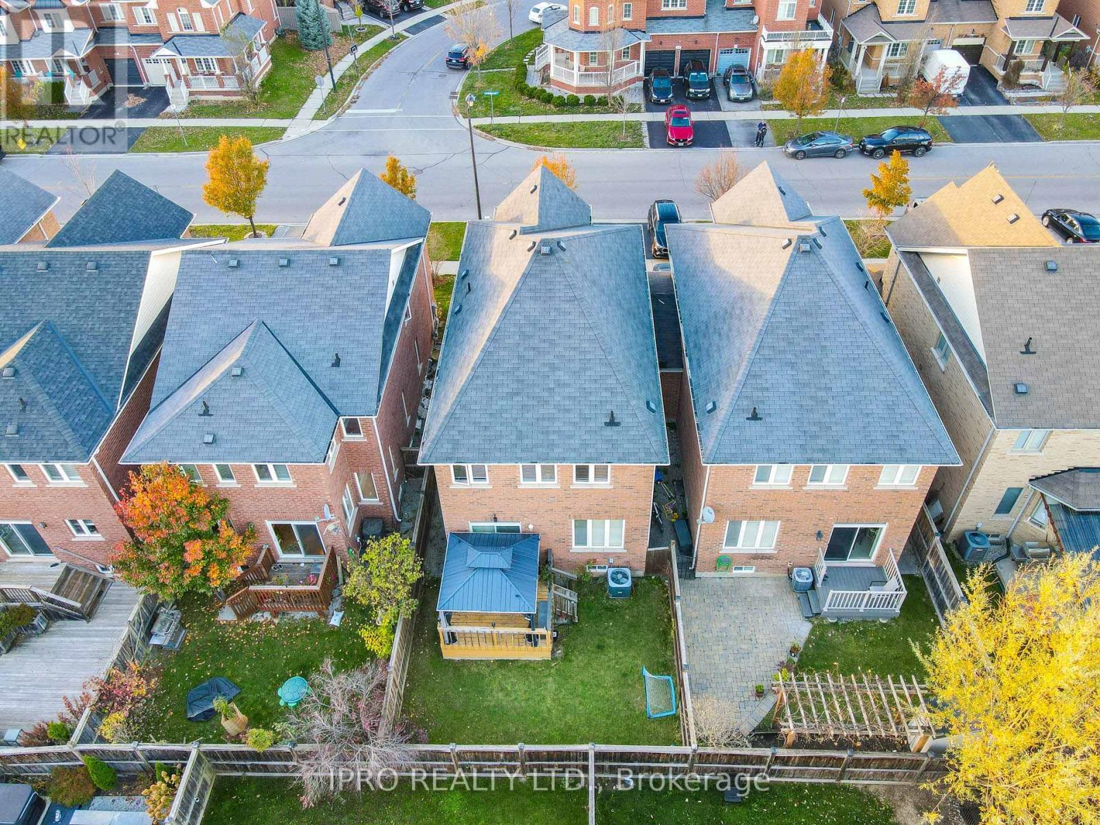 












346 LANDSBOROUGH AVENUE

,
Milton (SC Scott),




Ontario
L9T7Y7

