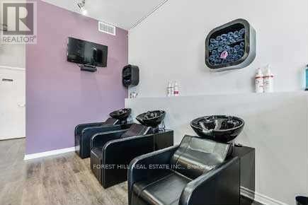 












1260 MAIN STREET E

,
Milton (DE Dempsey),




Ontario
L9T8M7

