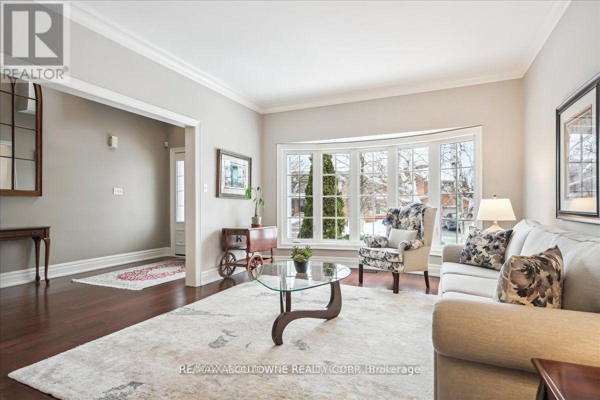 












1426 CREEKWOOD TRAIL S

,
Oakville (JC Joshua Creek),




Ontario
L6H6E6

