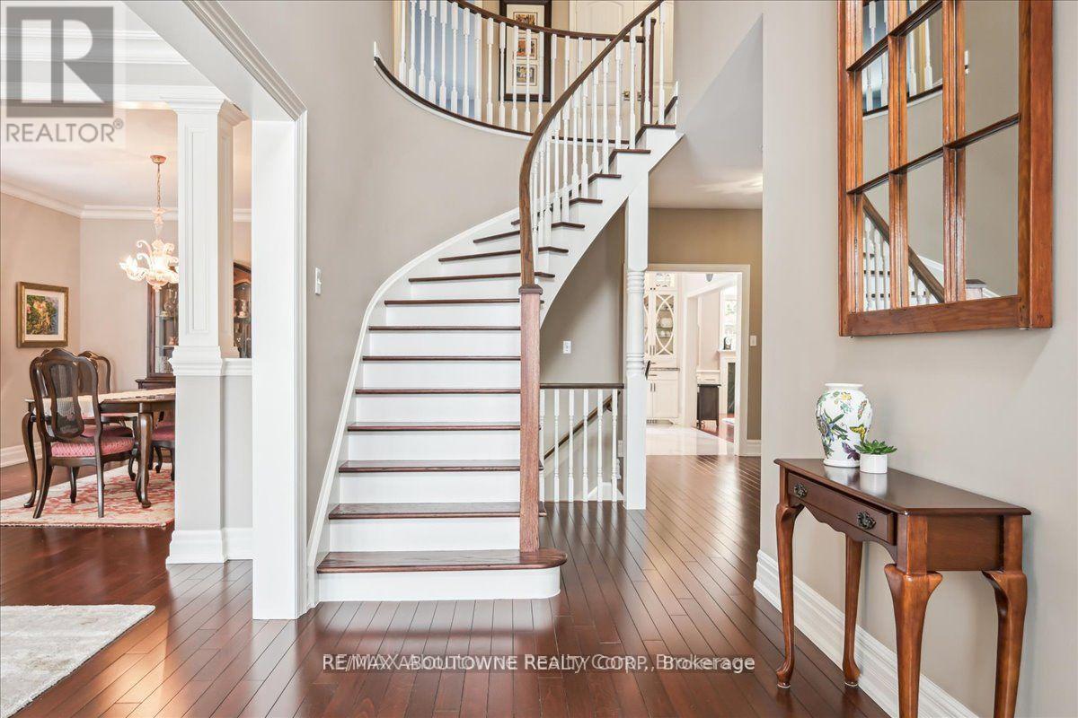












1426 CREEKWOOD TRAIL S

,
Oakville (JC Joshua Creek),




Ontario
L6H6E6

