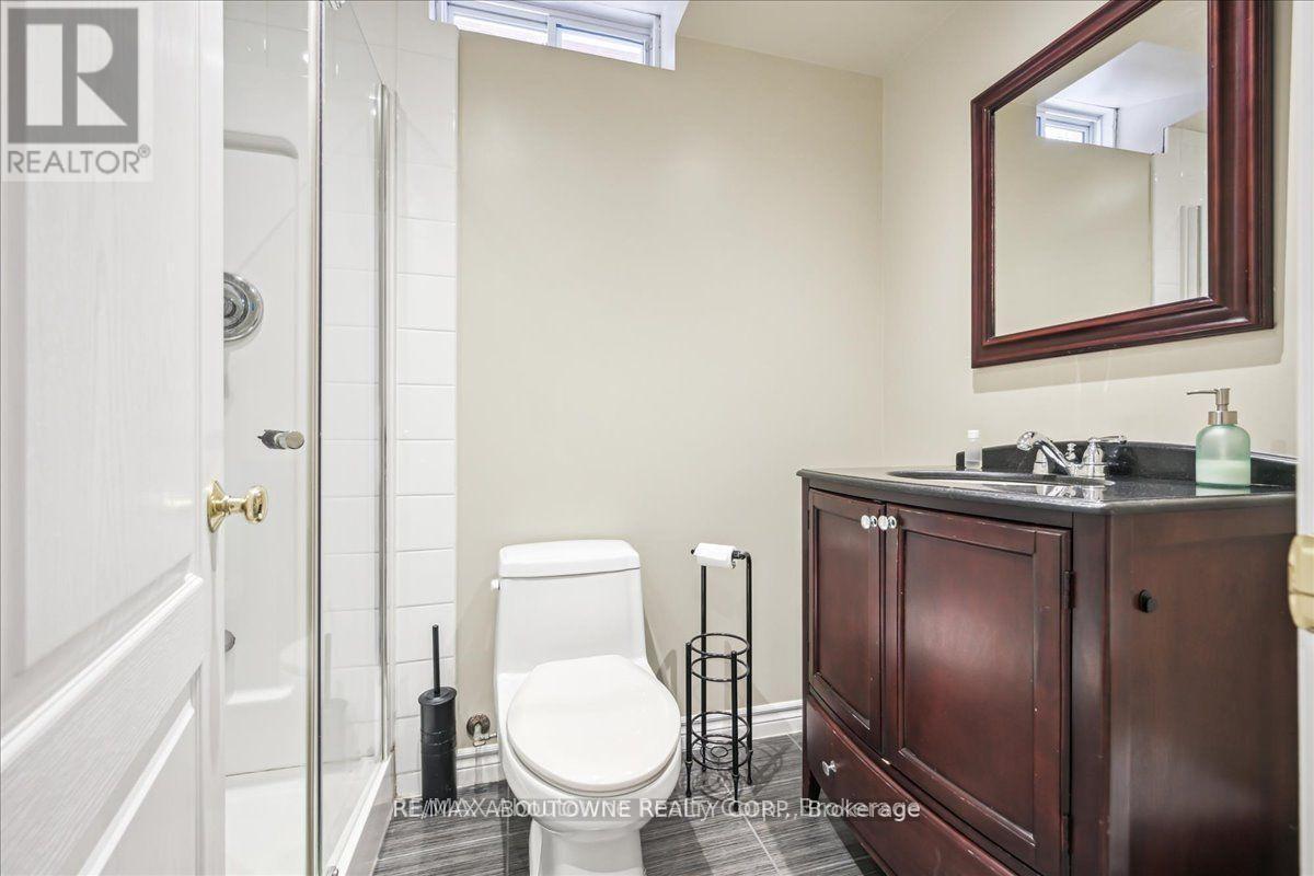












1426 CREEKWOOD TRAIL S

,
Oakville (JC Joshua Creek),




Ontario
L6H6E6

